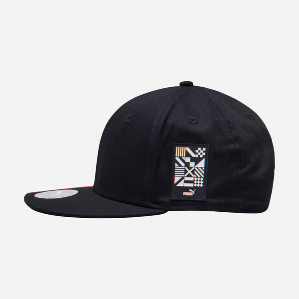 CAPPELLINO MILAN CON STAMPA FRONTALE E PATCH LATERALE